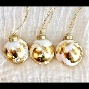 Handmade white gold leaf ornaments set comes with 6